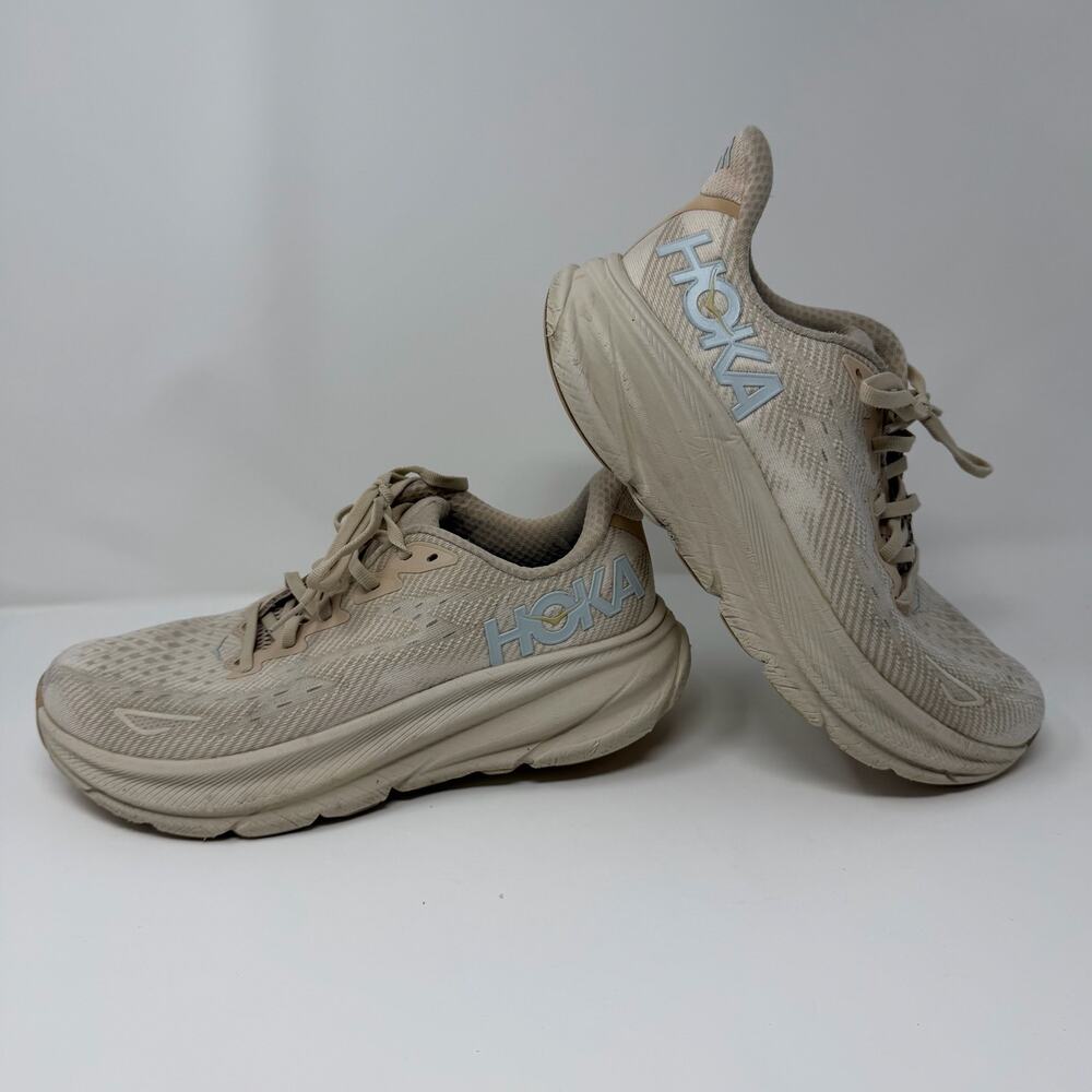 Hoka Clifton 9 Running Shoes Beige Women’s 8.5B